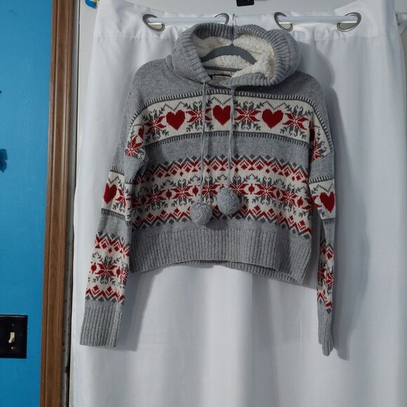 Ruby Moon Hooded Sweater Size Medium Gray White Red Hearts Pom Poms Crop - Picture 8 of 8